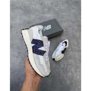 New balance 327 yazılı lacivert (DAR KALIPTIR)